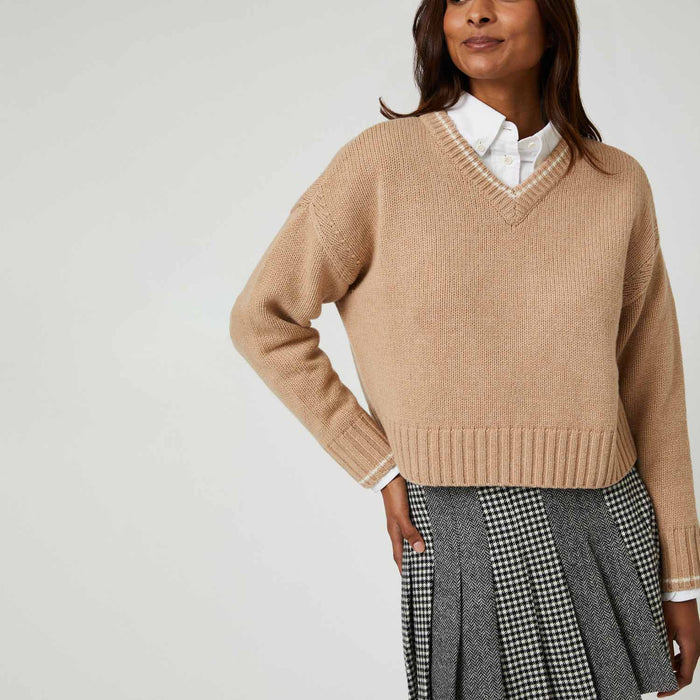 Cashmere Callie V Neck Sweater Camel