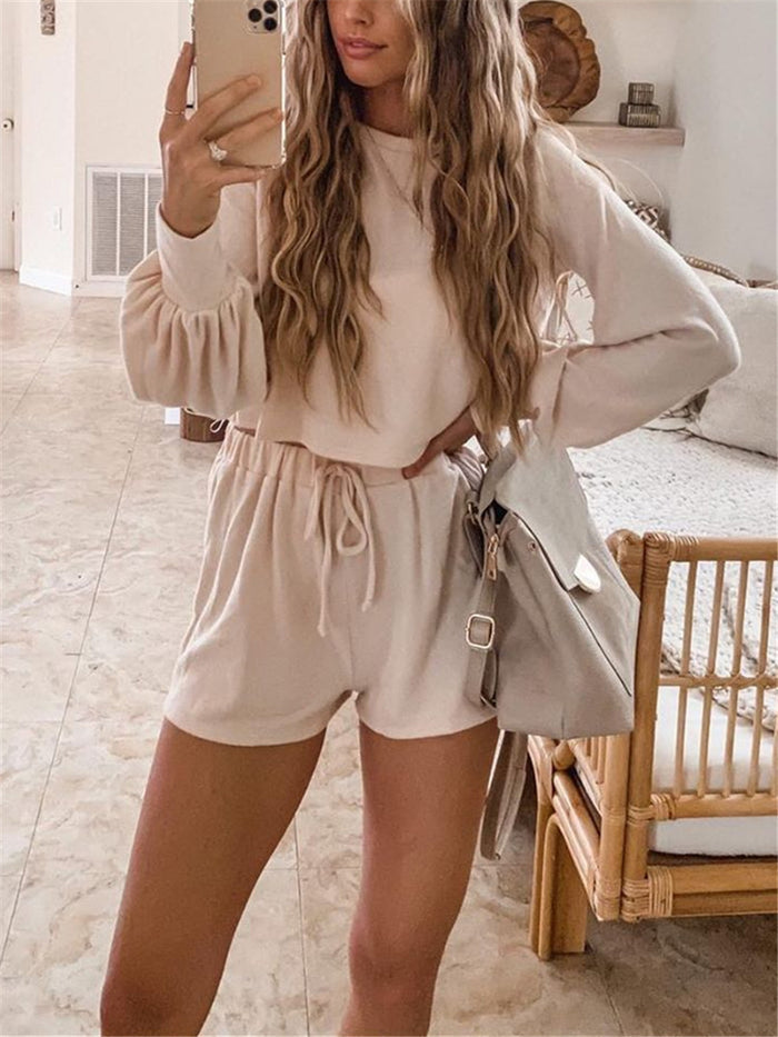 Fashionable Casual Loose Long Sleeve Top Shorts Set