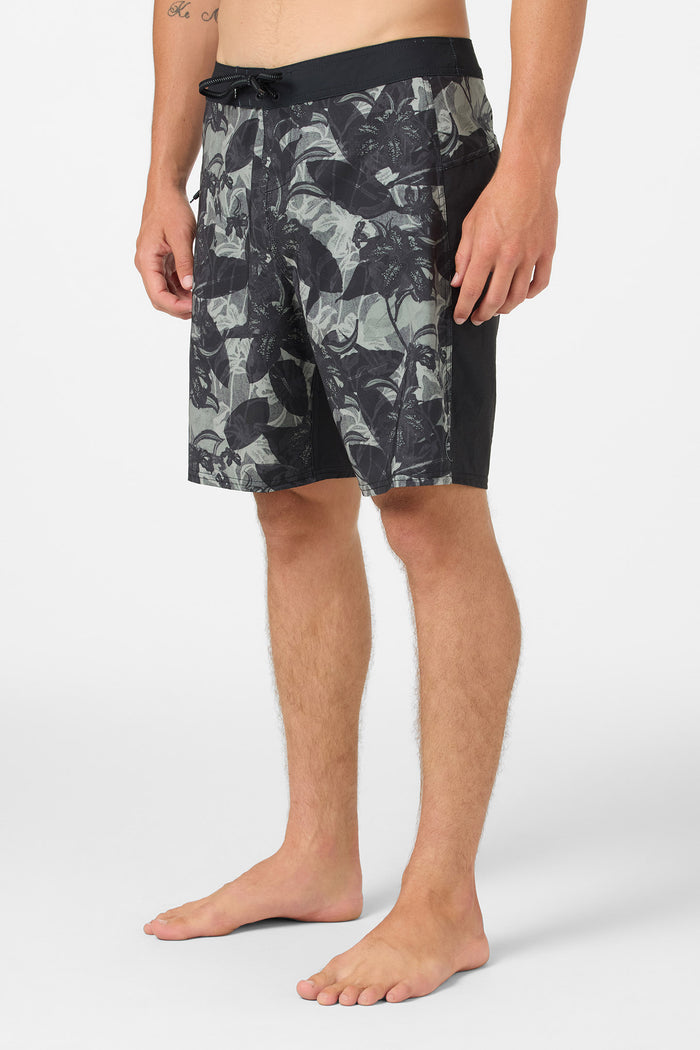 Hyperfreak TRVLR Tech Enduro 19" Boardshorts