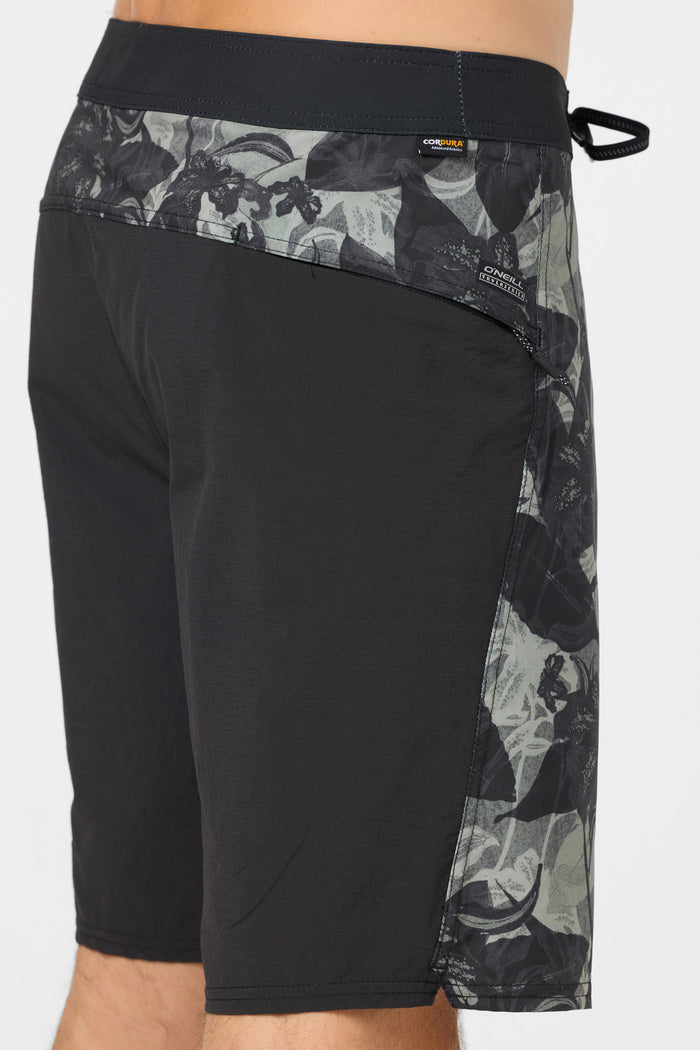 Hyperfreak TRVLR Tech Enduro 19" Boardshorts