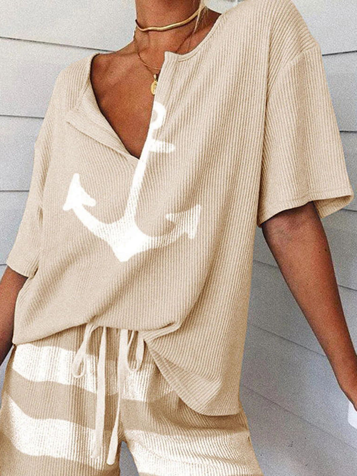 Short Sleeve Print V-neck T-shirts