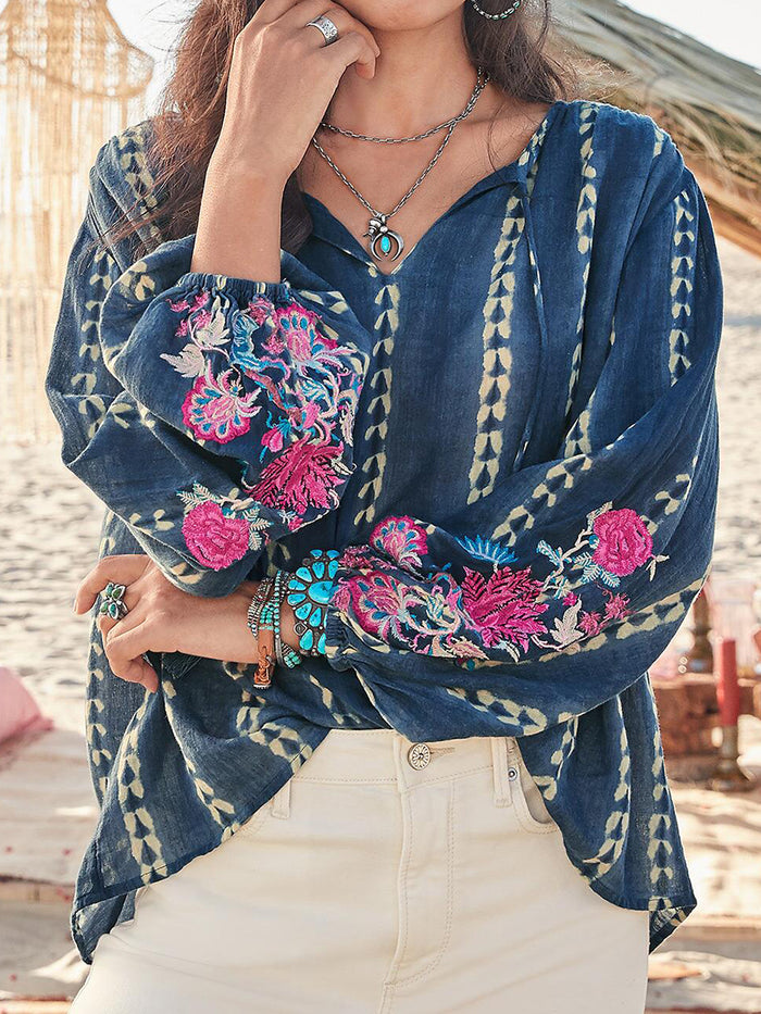 Stylish Bohemian Printed V-neck Long-sleeved T-shirt