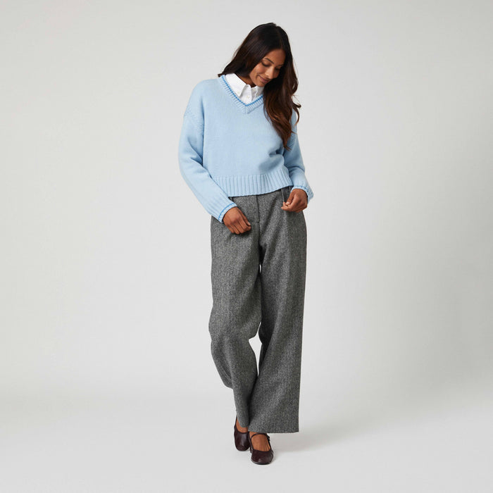 Women's Cashmere Callie V Neck Sweater Sky Blue