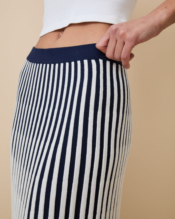 Women's Cotton Knit Pleated Skirt Blue White Stripe
