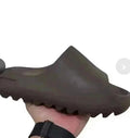 YEEZY SLIDES